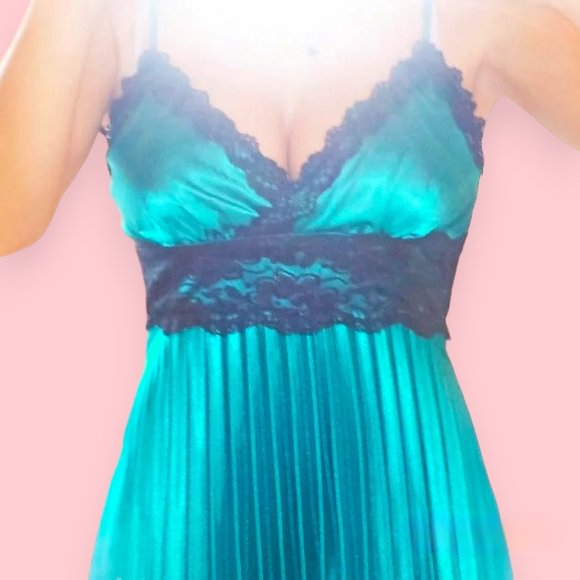 Teal Pleated Satin Dress with Black Lace NWOT S - Picture 2 of 8